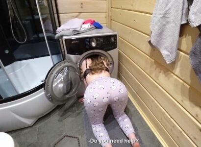 sasuke sex sakura Hai em ngành đi tour bị khách some muốn khóc